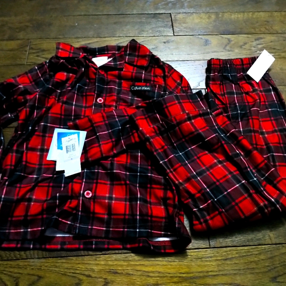 Calvin Klein 2 piece pajamas size 6
